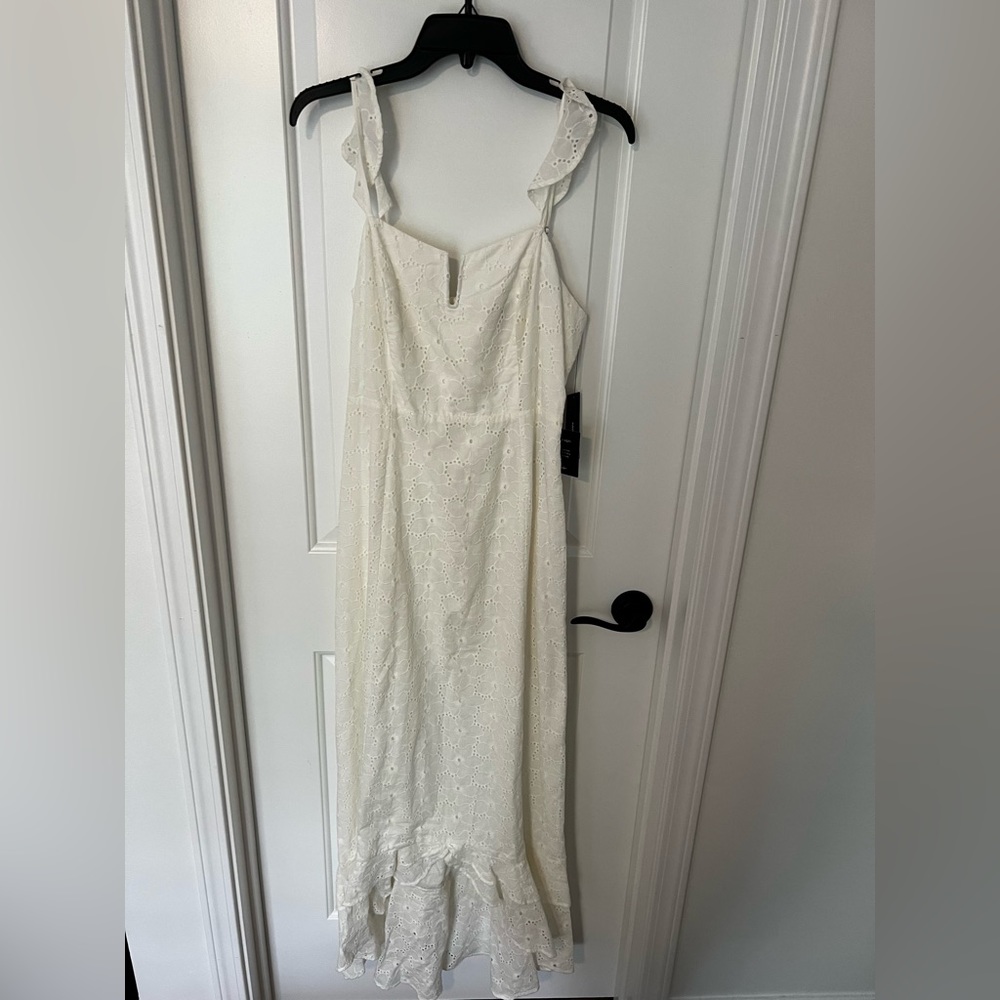 Lulus white lace dress size medium new with tags aline neck